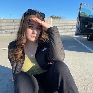 Meet your Posher, Cate